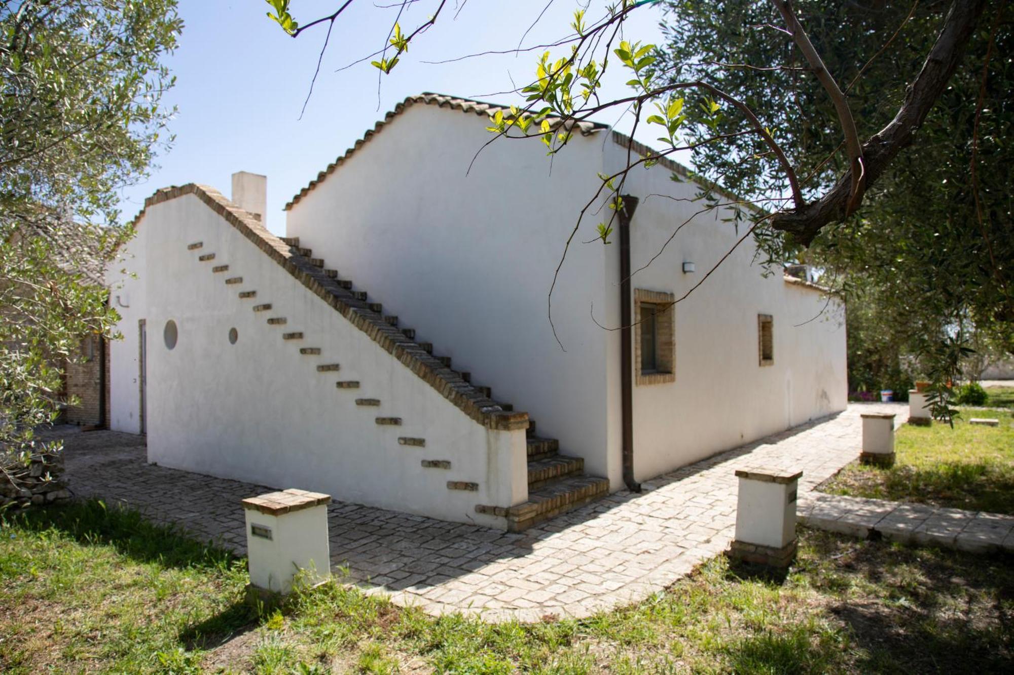 Masseria Celentano Relais & Agriturismo 圣塞韦罗 外观 照片