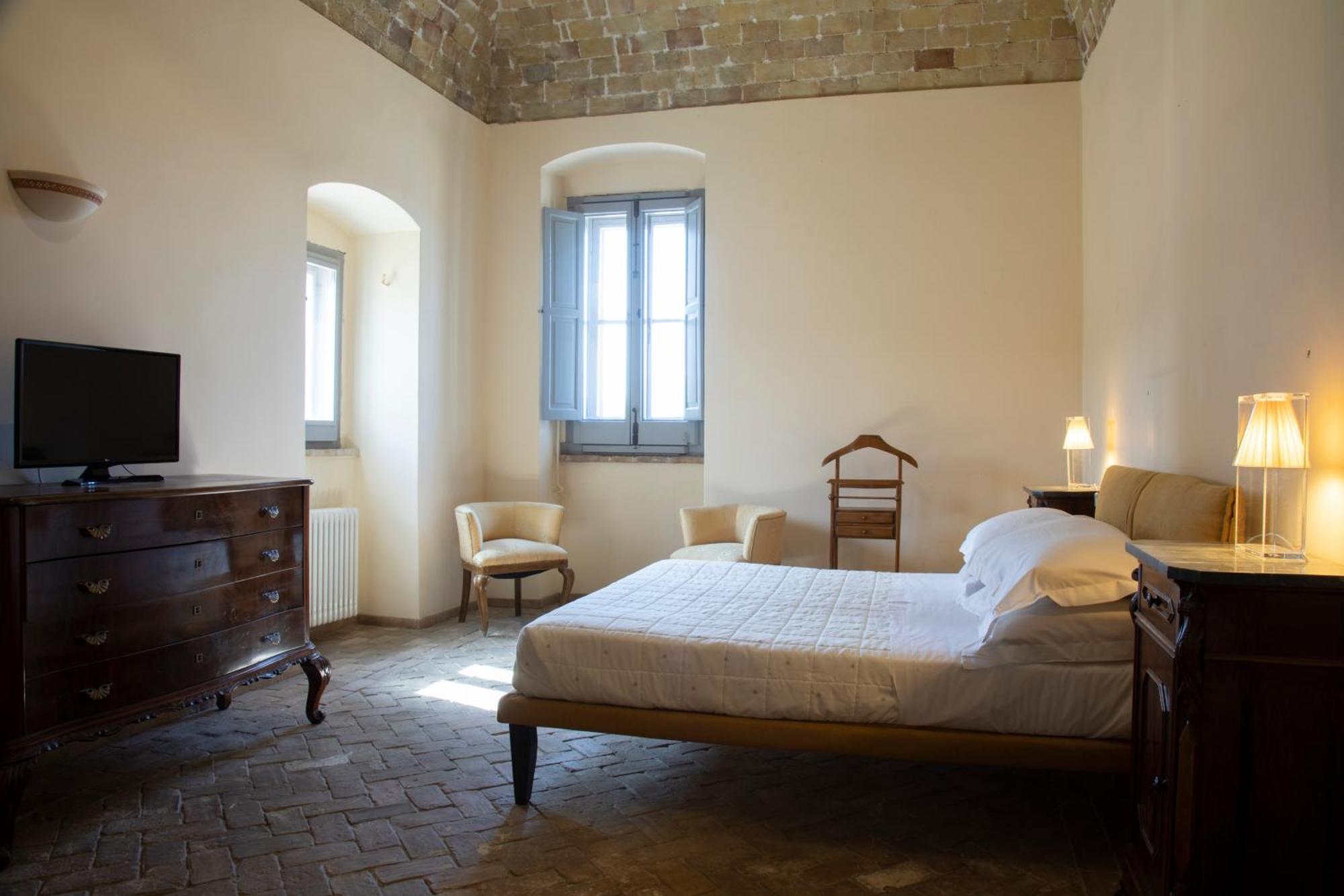 Masseria Celentano Relais & Agriturismo 圣塞韦罗 外观 照片