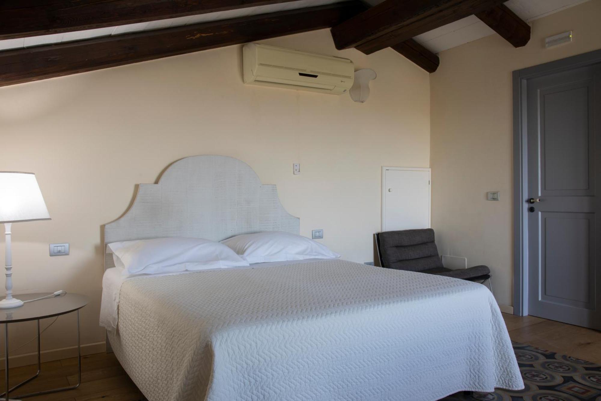 Masseria Celentano Relais & Agriturismo 圣塞韦罗 外观 照片