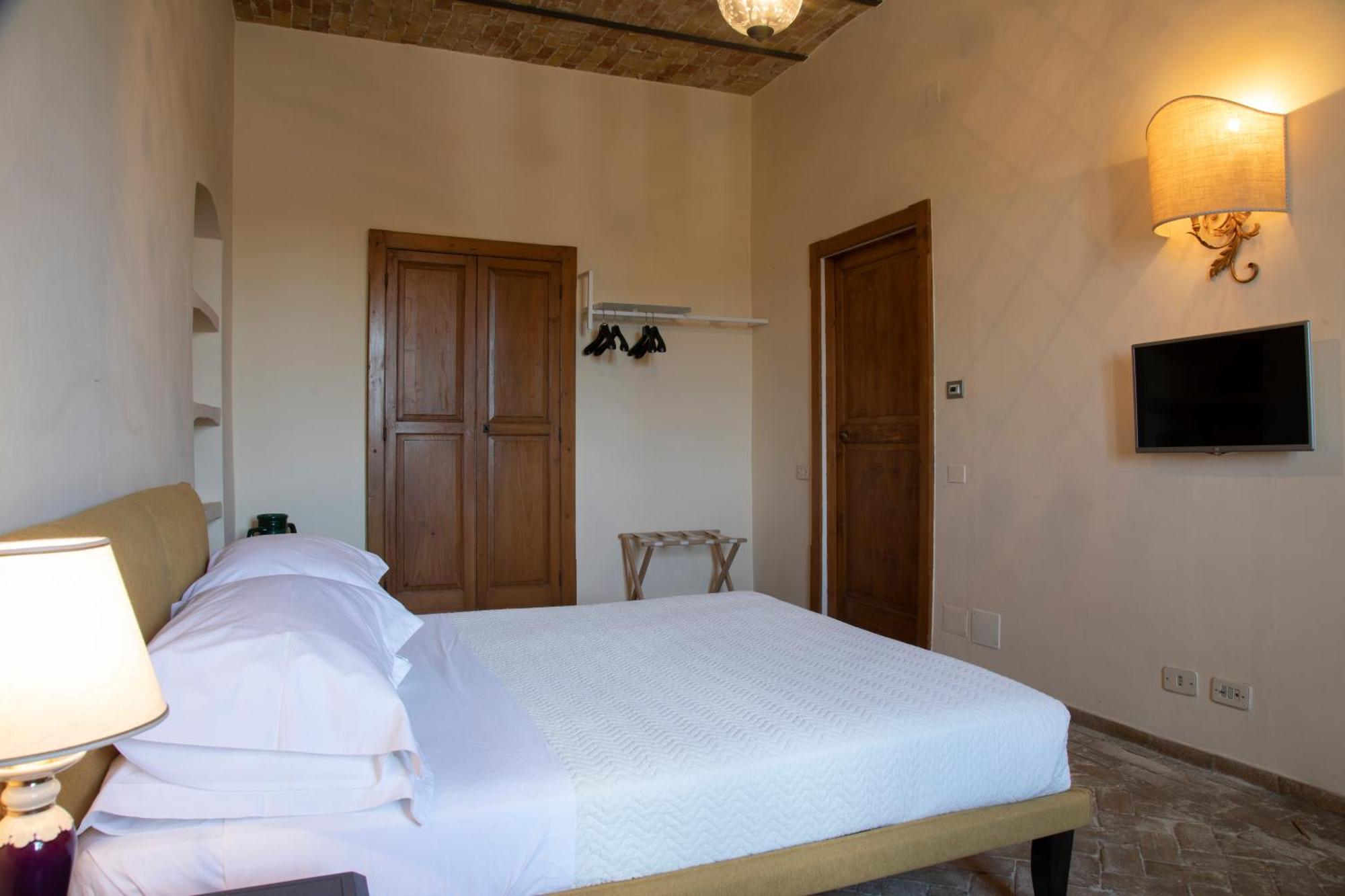 Masseria Celentano Relais & Agriturismo 圣塞韦罗 外观 照片