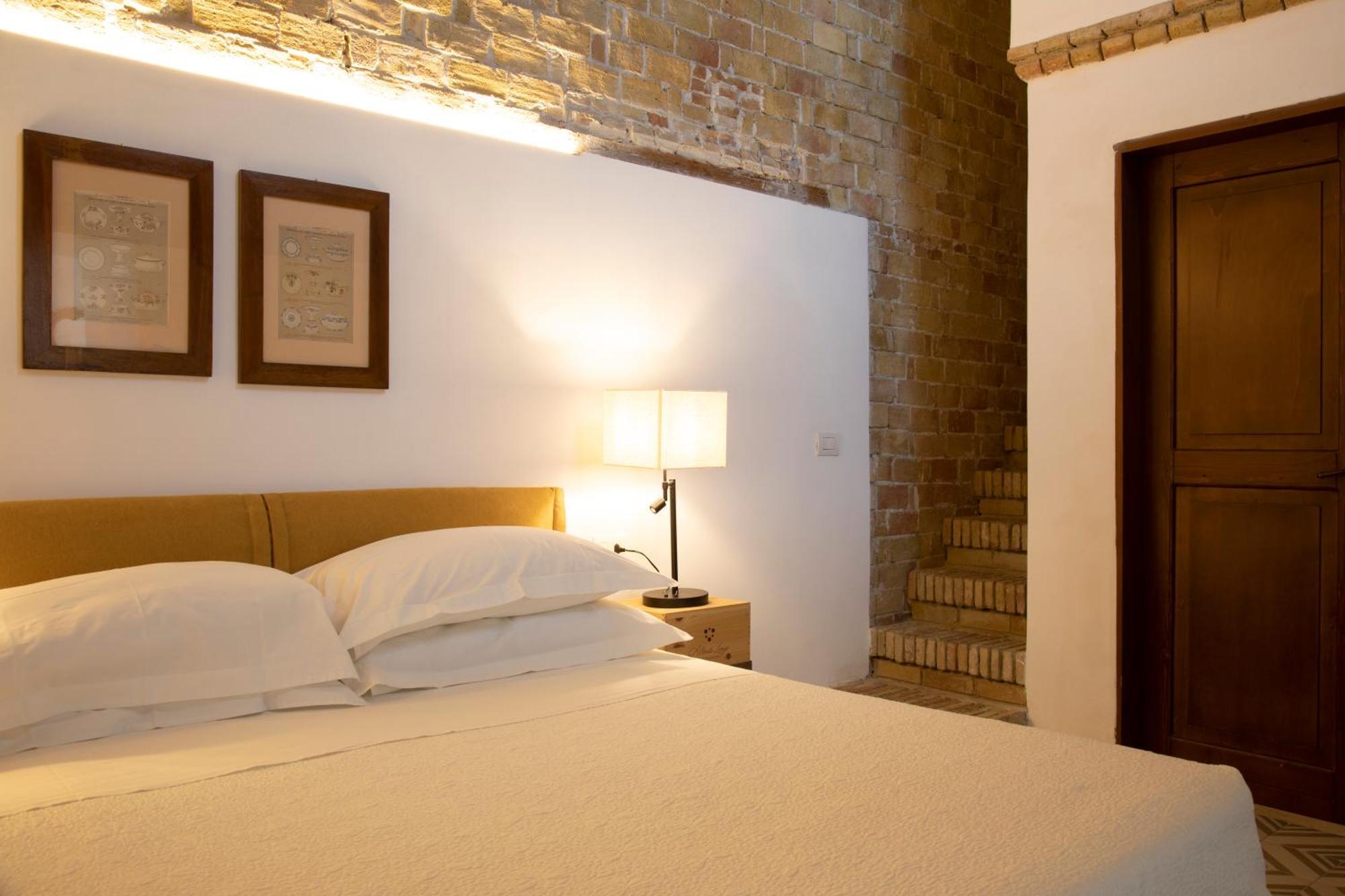 Masseria Celentano Relais & Agriturismo 圣塞韦罗 外观 照片