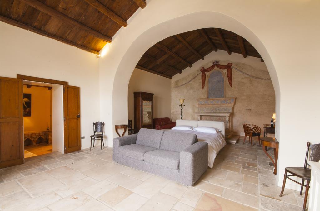 Masseria Celentano Relais & Agriturismo 圣塞韦罗 外观 照片