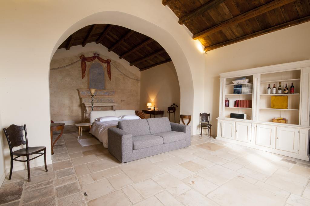 Masseria Celentano Relais & Agriturismo 圣塞韦罗 外观 照片
